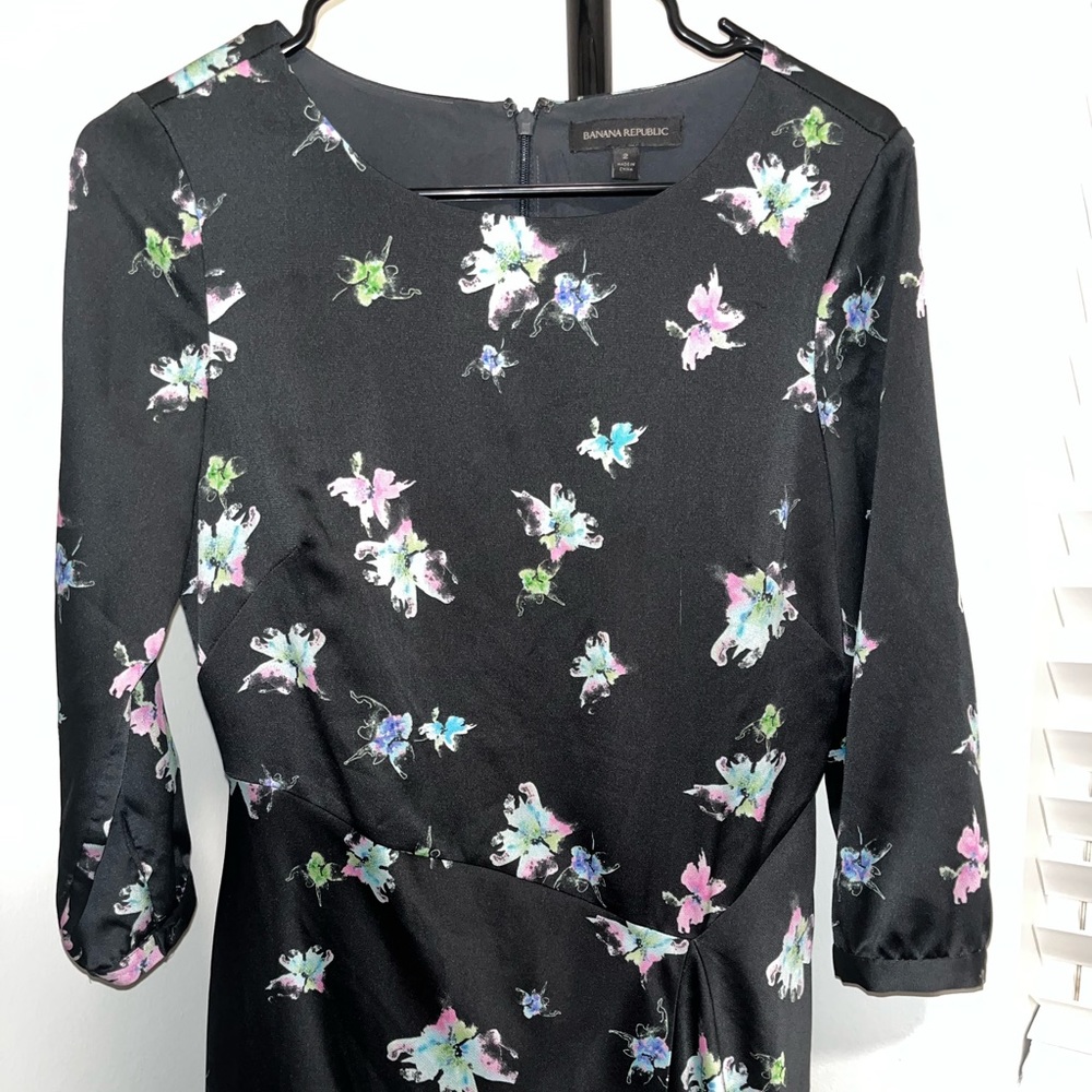 BANANA REPUBLIC FLORAL MINI DRESS